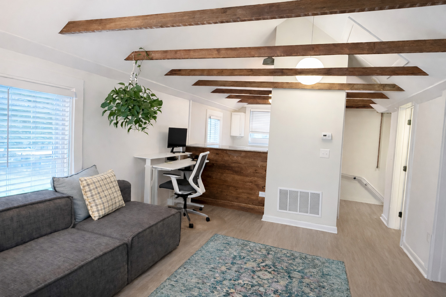 816 Fargo Boulevard 2