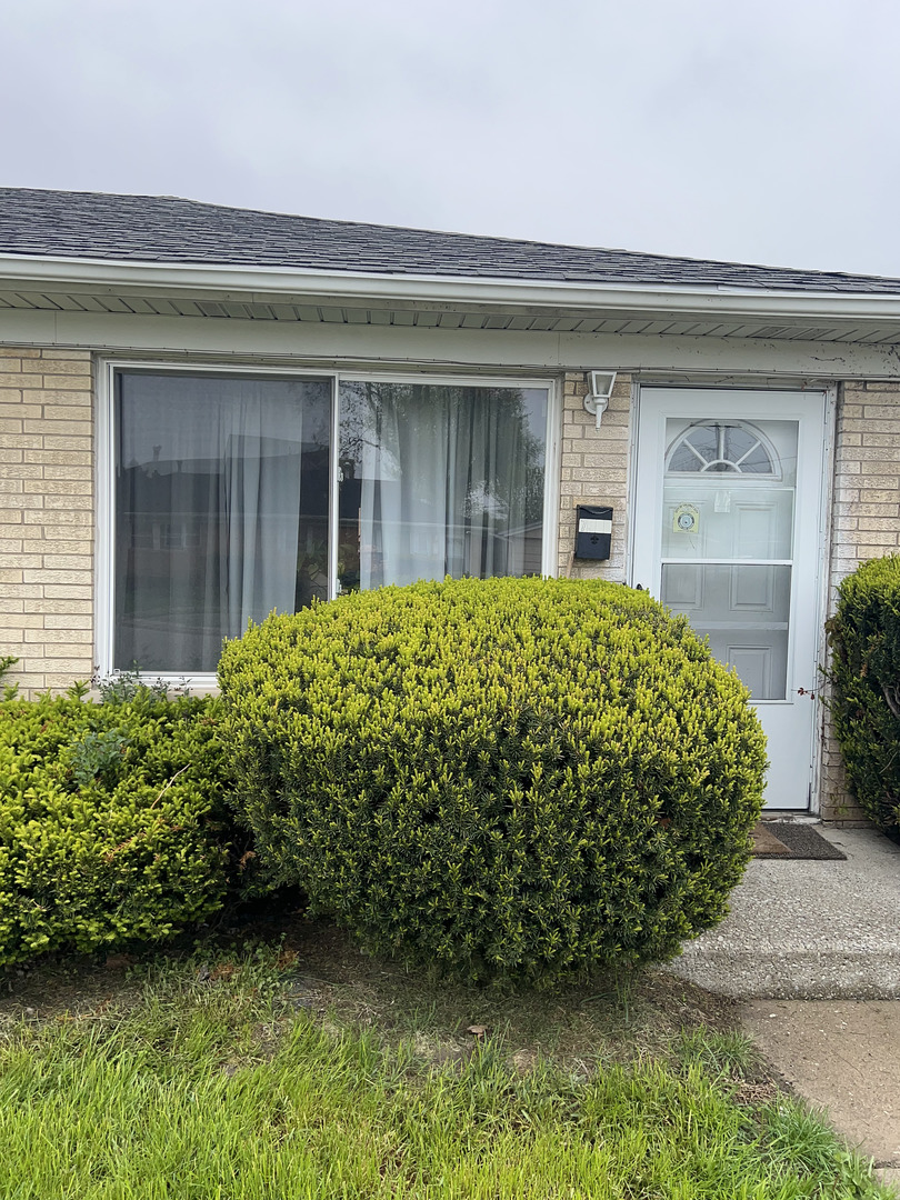 735 May Street