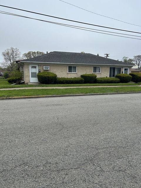 735 May Street Calumet City IL 60409