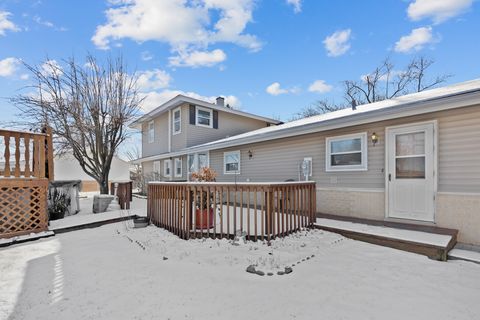 A home in Elk Grove Village