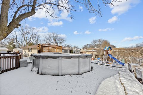 A home in Elk Grove Village