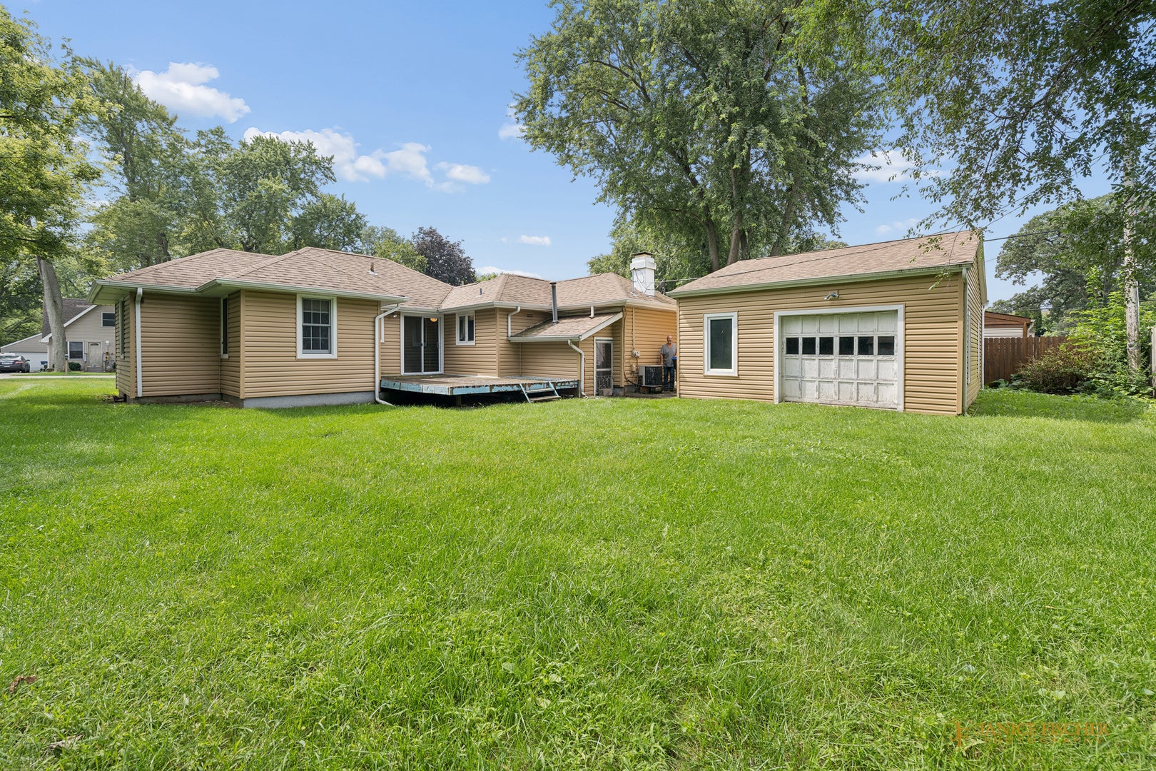 7304 Hiawatha Drive