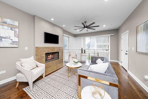 Tiny photo for 450 E Bowen Avenue #1E, Chicago, IL 60653 (MLS # 12470087)