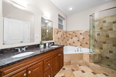 Tiny photo for 450 E Bowen Avenue #1E, Chicago, IL 60653 (MLS # 12470087)