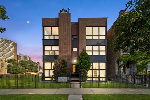 Tiny photo for 450 E Bowen Avenue #1E, Chicago, IL 60653 (MLS # 12470087)