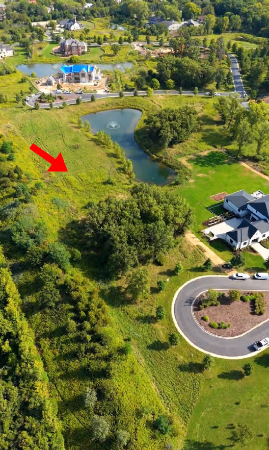 14 TEMPLETON Drive