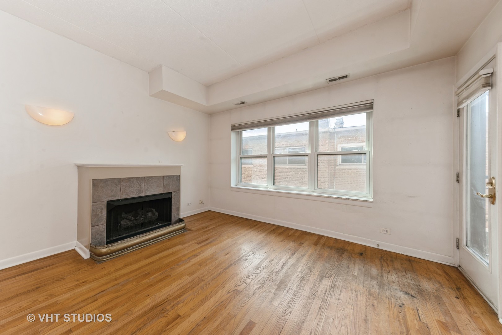 7625 N Eastlake Terrace 104