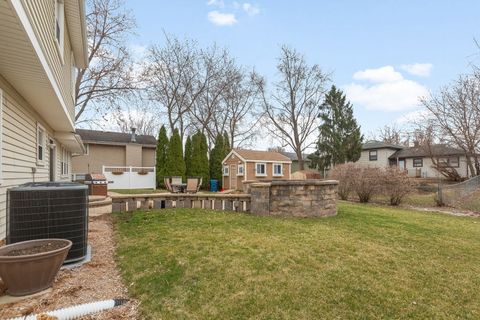 Tiny photo for 1015 Confederation Drive, Bartlett, IL 60103 (MLS # 12592678)