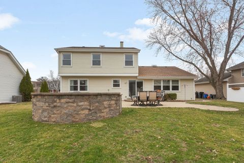 Tiny photo for 1015 Confederation Drive, Bartlett, IL 60103 (MLS # 12592678)