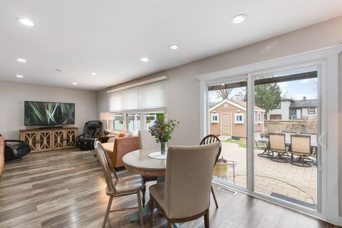 Tiny photo for 1015 Confederation Drive, Bartlett, IL 60103 (MLS # 12592678)