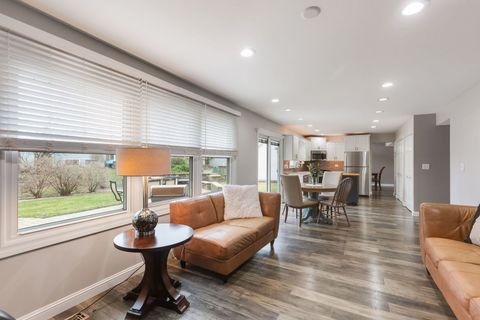 Tiny photo for 1015 Confederation Drive, Bartlett, IL 60103 (MLS # 12592678)