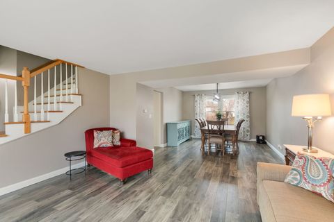 Tiny photo for 1015 Confederation Drive, Bartlett, IL 60103 (MLS # 12592678)