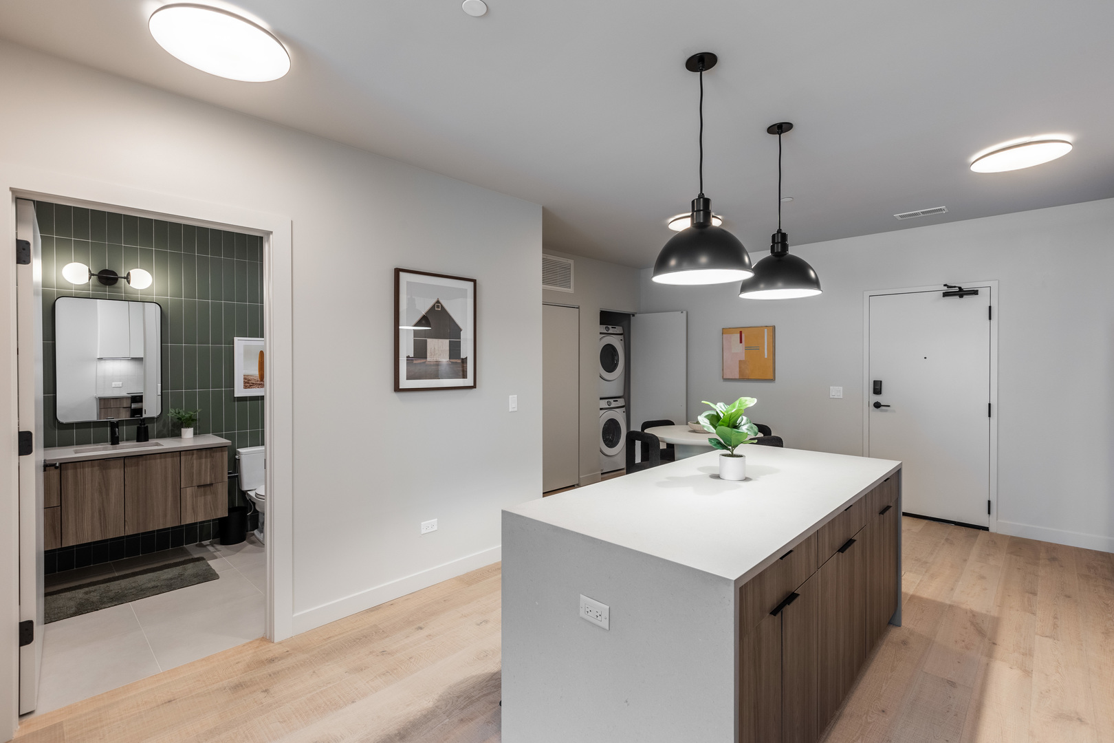 1706 Sherman Avenue 203