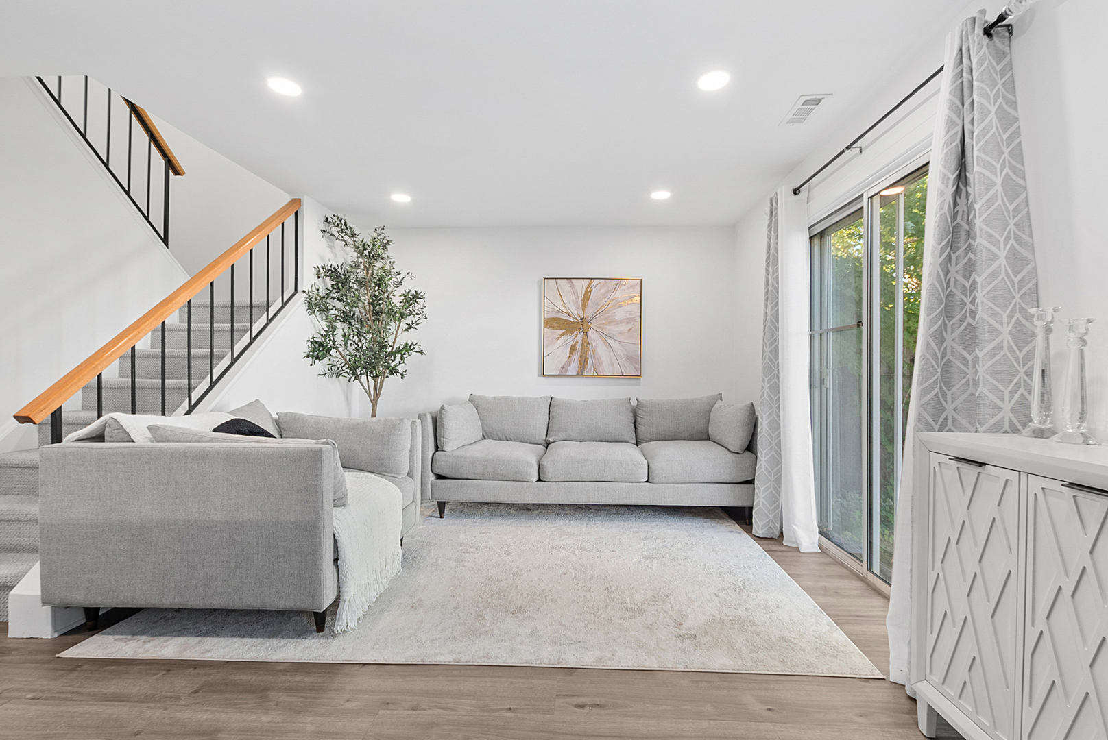 515 Dakota Court