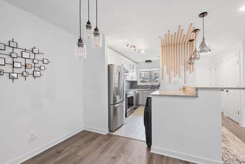 Tiny photo for 515 Dakota Court, Carol Stream, IL 60188 (MLS # 12502862)