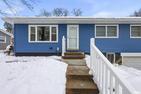 Tiny photo for 8114 9TH Street W, Rock Island, IL 61201 (MLS # QC4269670)