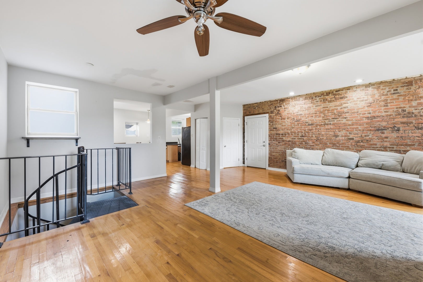 1425 E 68th Street 1