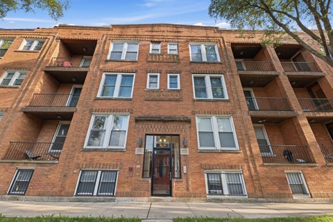 Photo of 1425 E 68th Street #1, Chicago, IL 60637 (MLS # 12761466)
