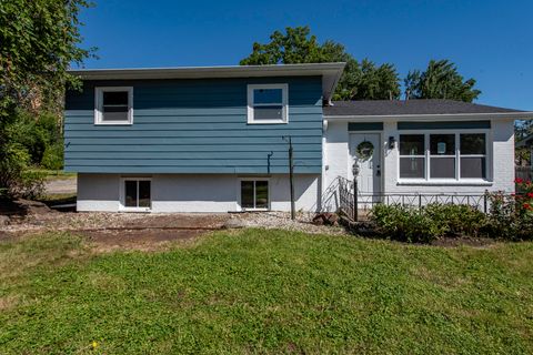 Photo of 2812 20th Street, North Chicago, IL 60064 (MLS # 12456298)