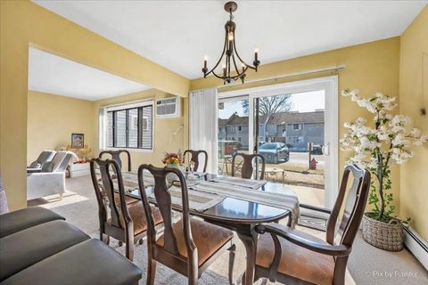 Tiny photo for Palatine, IL 60074 (MLS # 12569861)