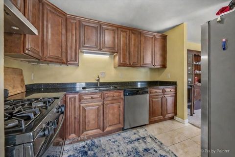 Tiny photo for Palatine, IL 60074 (MLS # 12569861)