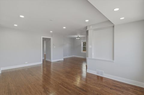 Tiny photo for 5400 S Nashville Avenue, Chicago, IL 60638 (MLS # 12573440)
