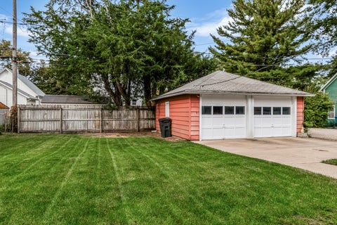 Tiny photo for 919 E Washington Street, Pontiac, IL 61764 (MLS # 12780008)