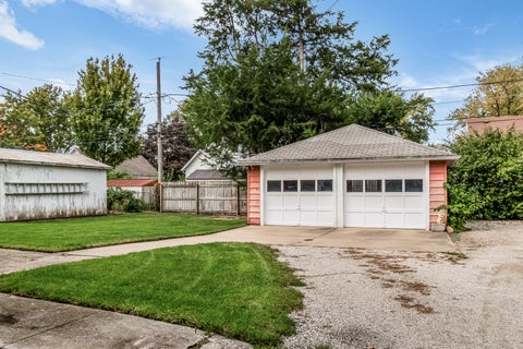 Tiny photo for 919 E Washington Street, Pontiac, IL 61764 (MLS # 12780008)