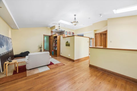 Tiny photo for 204 E 32ND Street, Chicago, IL 60616 (MLS # 12714208)