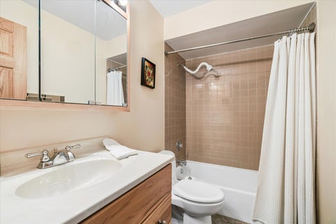 Tiny photo for 204 E 32ND Street, Chicago, IL 60616 (MLS # 12714208)