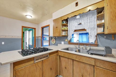 Tiny photo for 10 Park Lawn Street, Paxton, IL 60957 (MLS # 12398250)