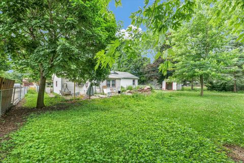 Tiny photo for 10 Park Lawn Street, Paxton, IL 60957 (MLS # 12398250)