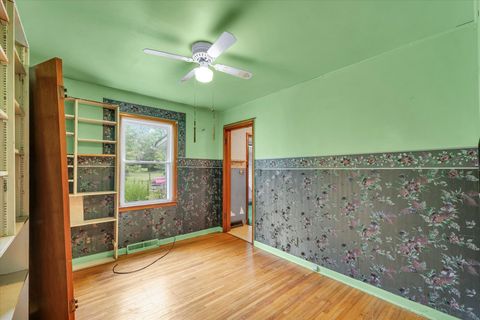 Tiny photo for 10 Park Lawn Street, Paxton, IL 60957 (MLS # 12398250)