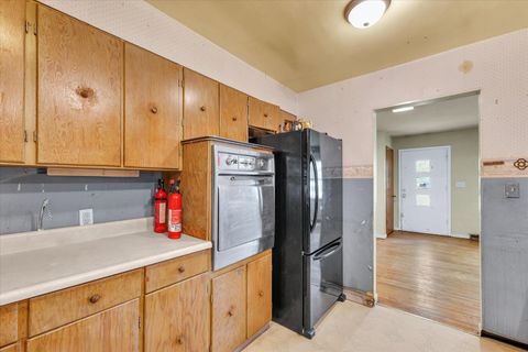 Tiny photo for 10 Park Lawn Street, Paxton, IL 60957 (MLS # 12398250)