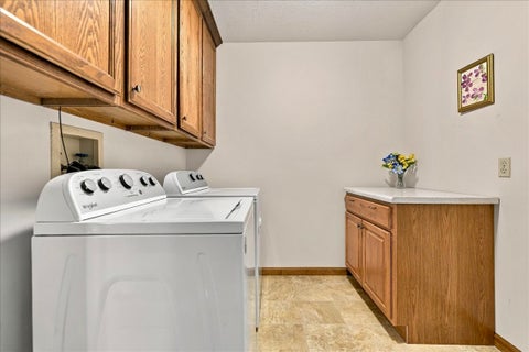 Tiny photo for 113 Manor Circle, Bloomington, IL 61704 (MLS # 12771374)