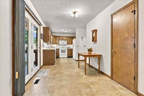 Tiny photo for 113 Manor Circle, Bloomington, IL 61704 (MLS # 12771374)