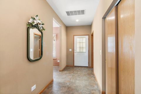 Tiny photo for 115 Hunter Court, Grayslake, IL 60030 (MLS # 12492179)