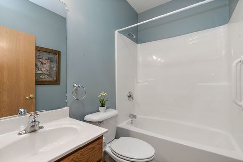 Tiny photo for 115 Hunter Court, Grayslake, IL 60030 (MLS # 12492179)