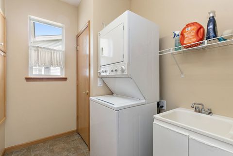 Tiny photo for 115 Hunter Court, Grayslake, IL 60030 (MLS # 12492179)