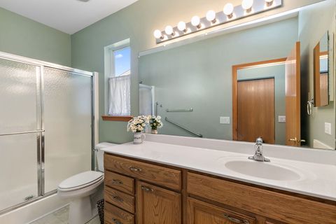 Tiny photo for 115 Hunter Court, Grayslake, IL 60030 (MLS # 12492179)