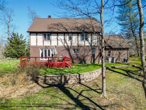 Tiny photo for 166 Union Grove Road, Carbondale, IL 62901 (MLS # 12588618)