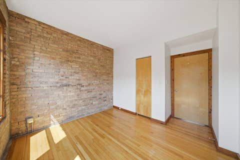 Tiny photo for 1221 W Greenleaf Avenue #3S, Chicago, IL 60626 (MLS # 12725213)