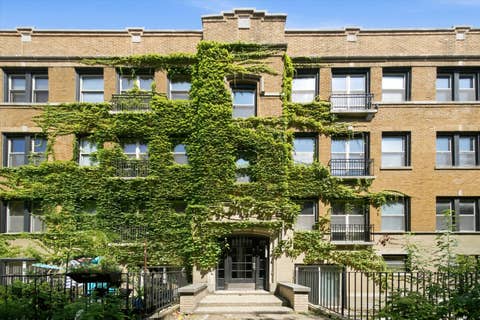 Photo of 1221 W Greenleaf Avenue #3S, Chicago, IL 60626 (MLS # 12725213)