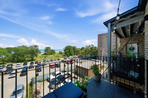Tiny photo for 1221 W Greenleaf Avenue #3S, Chicago, IL 60626 (MLS # 12725213)