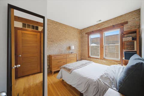 Tiny photo for 1221 W Greenleaf Avenue #3S, Chicago, IL 60626 (MLS # 12725213)