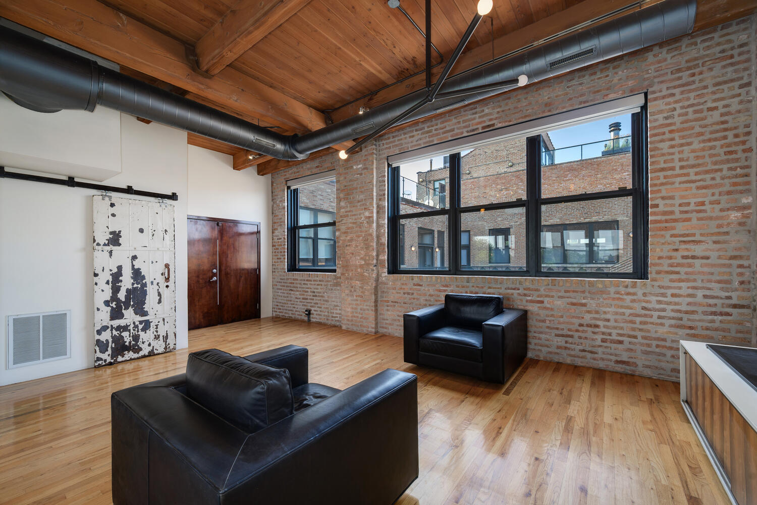 2250 W OHIO Street 301