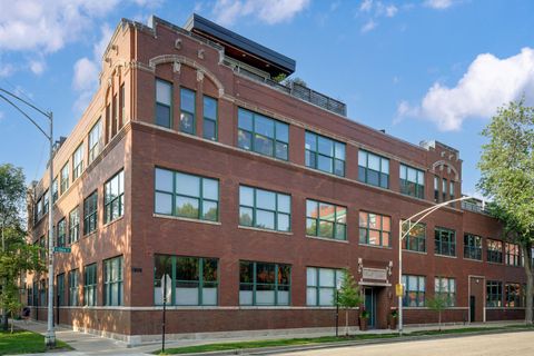 2250 W OHIO Street 301 Chicago IL 60612