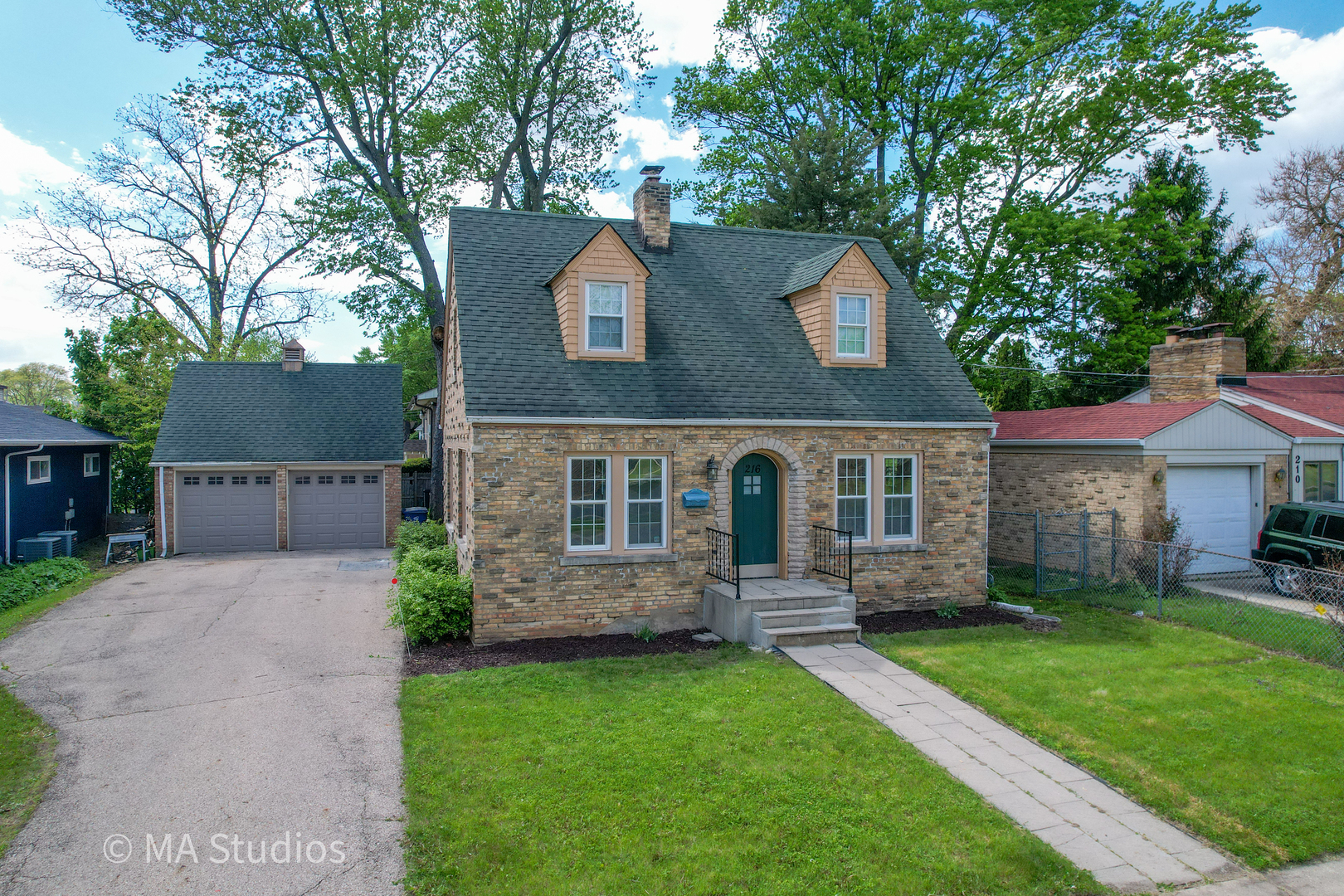 216 Wilcox Avenue