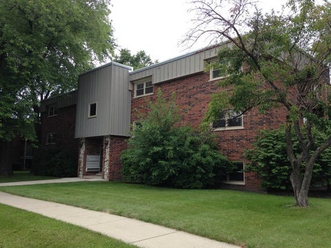 Photo of 5720 East Avenue #2B, Countryside, IL 60525 (MLS # 12722327)