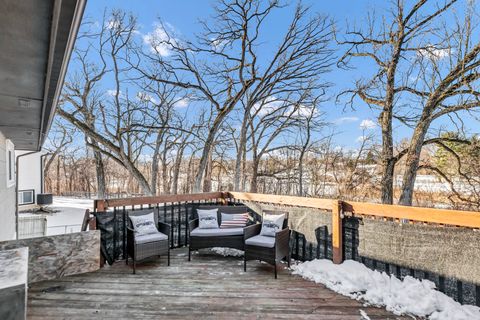 Tiny photo for 1809 Maplewood Court, Lindenhurst, IL 60046 (MLS # 12571021)